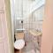 C&M Suites