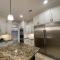 ARCHIE Villa near Downtown, Medical, Hobby with heated pool spa - Хьюстон
