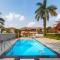 StayVistas Brookvale Cottage - Dive into tranquility with pool view and gazebo