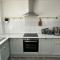 4 Mellors Court