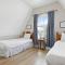 3BR Snowbridge Chalet in Blue with Golf Course View