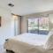 Walk to Dtwn Palm Springs Condo with Pool Access - Палм-Спрінгз