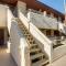 Walk to Dtwn Palm Springs Condo with Pool Access - Палм-Спрінгз