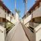 Walk to Dtwn Palm Springs Condo with Pool Access - Палм-Спрінгз