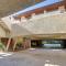 Walk to Dtwn Palm Springs Condo with Pool Access - Палм-Спрінгз
