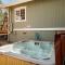 Snowcrest Lodge in Exclusive Fox Farm - Big Bear Lake