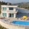 3 bedrooms villa with sea view private pool and jacuzzi at Favara