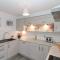 White Rose Apartment