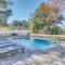 Walk to Beach Myrtle Beach Home with Saltwater Pool - 默特尔比奇