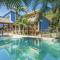 Tropical Villa in Burleigh - Gold Coast