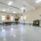 Luxury Estate Private Hot Tub and Pickleball Court