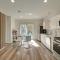 South Houston Townhome with Patio and Gas Grill!