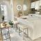Luxury Villa- 3 mins to Mohegan- Fully Stocked with Fireplace- Jacuzzi, Saltwater Pools, Sauna