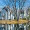 Luxury Villa- 3 mins to Mohegan- Fully Stocked with Fireplace- Jacuzzi, Saltwater Pools, Sauna