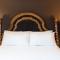 The Glam Boutique Hotel & Apt