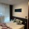 Yasha Hotel