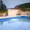 Awesome Apartment In Klek With Wi-Fi