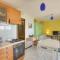 Lovely Home In Fontane Bianche With Kitchen