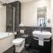 Stylish 2 Bed Apt 104 - City Centre, FREE Parking, Coffee Machine & Netflix - Hosted by Stay Host Save - Sheffield