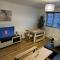 Deluxe 2 Bed Apartment- Near Heathrow, Legoland, Windsor Slough