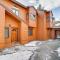 Mammoth Lakes Condo Walk to Village and Gondola!