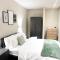Central Manchester Luxury 2 Bed Apartment with Balcony Central Manchester Luxury 2 Bed Apartment with Balcony
