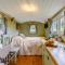 Ewe Retreat Shepherds Hut - Hereford