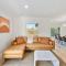 Uptown Sedona Retreat wit Views and Hot Tub