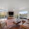 Luxury Uptown home with Views and Hot Tub - سيدونا