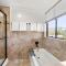 Luxury Uptown home with Views and Hot Tub - سيدونا