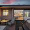 Luxury Uptown home with Views and Hot Tub - سيدونا