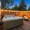 Desert Modern Downtown Flagstaff Unit with Hot Tub