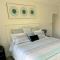 Beach House Yeppoon - ARay at Cooee Bay - Apt A