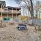 Cozy Bull Shoals Condo Getaway about 1 Mi to Lake!