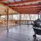 Cozy Bull Shoals Condo Getaway about 1 Mi to Lake!