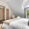 Sequoia 5 Penthouse