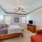 Hillview Hideaway
