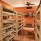 SkyView Mansion:13bdrm, 17bath, Sleeps 70, Indoor Pool, Amazing Views - بيدجن فورج