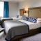 Meadowlands Hotel