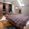 Peaceful, Cozy Designer Mountain Studio
