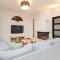 Spacious Two-Story 4-Bedroom House with Parking and Garden in Warsaw by Noclegi Renters