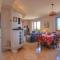 Amazing Home In Fontane Bianche With Wifi