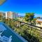 Bright 3 Bedrooms Apartment with Seaview Balcony