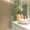 Stunning Apt with Balcony & Marina View - Dubaj