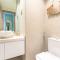 Stunning Apt with Balcony & Marina View - Dubaj