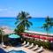 Tropical Sunset Beach Apartment Hotel