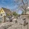 Brenham Rental with Deck and Yard Less Than 1 Mi to Downtown!