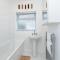 Brett Stays - Modern - All Mod Cons - IPTV - BBQ - Sleeps 8 - Avonmouth
