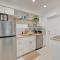 Enchanting 2BR/1BA Casita 2 blocks to Beach - ديرفيلد بيتش