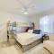 Enchanting 2BR/1BA Casita 2 blocks to Beach - ديرفيلد بيتش